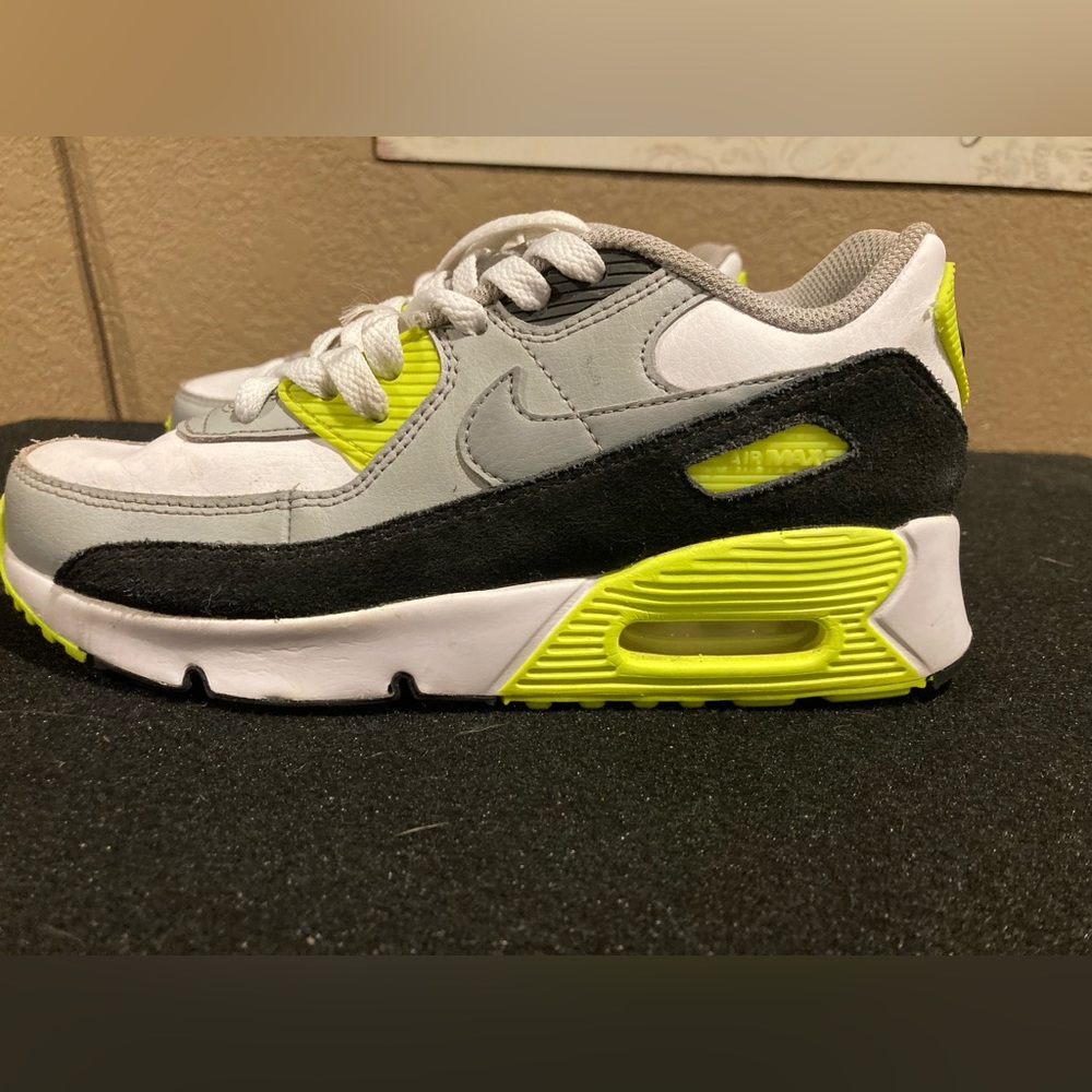 Size 3Y- Nike Air Max 90 Volt 2020 - CD0881-103